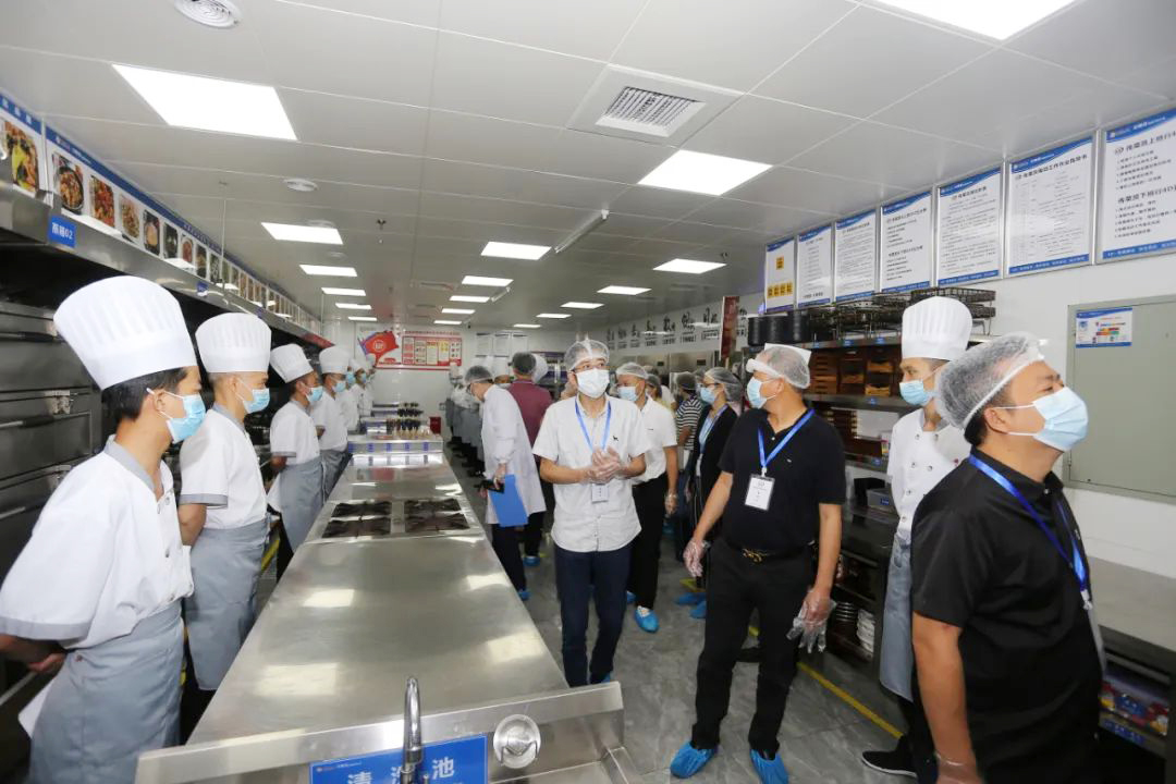 商用蜜桃AV在线免费设备