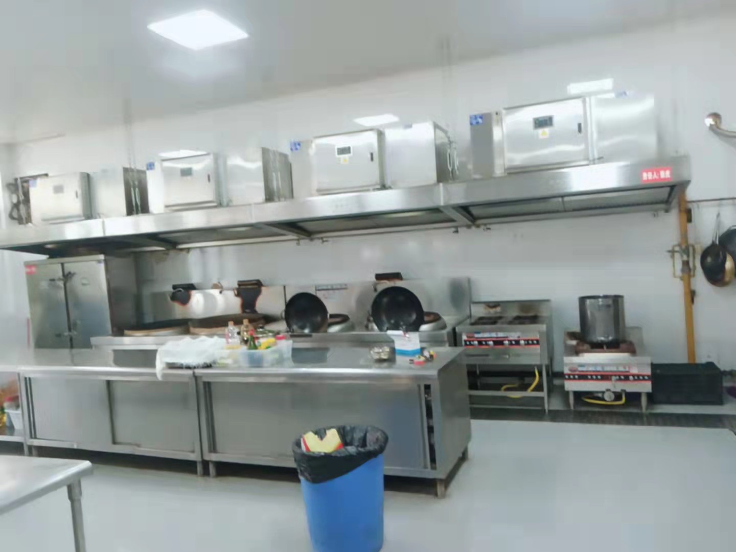 食堂蜜桃AV在线免费设备